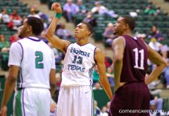UNT's Tony Mitchell at the line